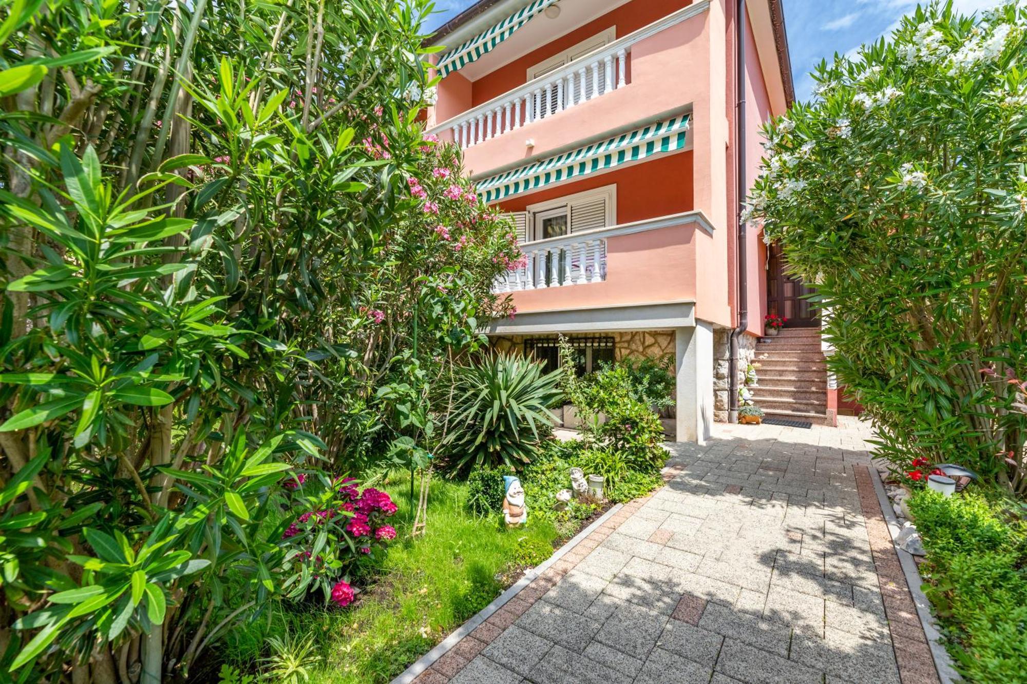 Apartments Nadica Baška Buitenkant foto